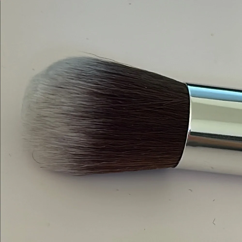 bareMinerals Soft Focus Face Makeup Brush - Black Handle - NEW